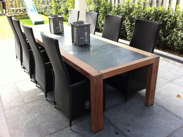 Hardhouten tafel met blokpoten Curitiba 200x100